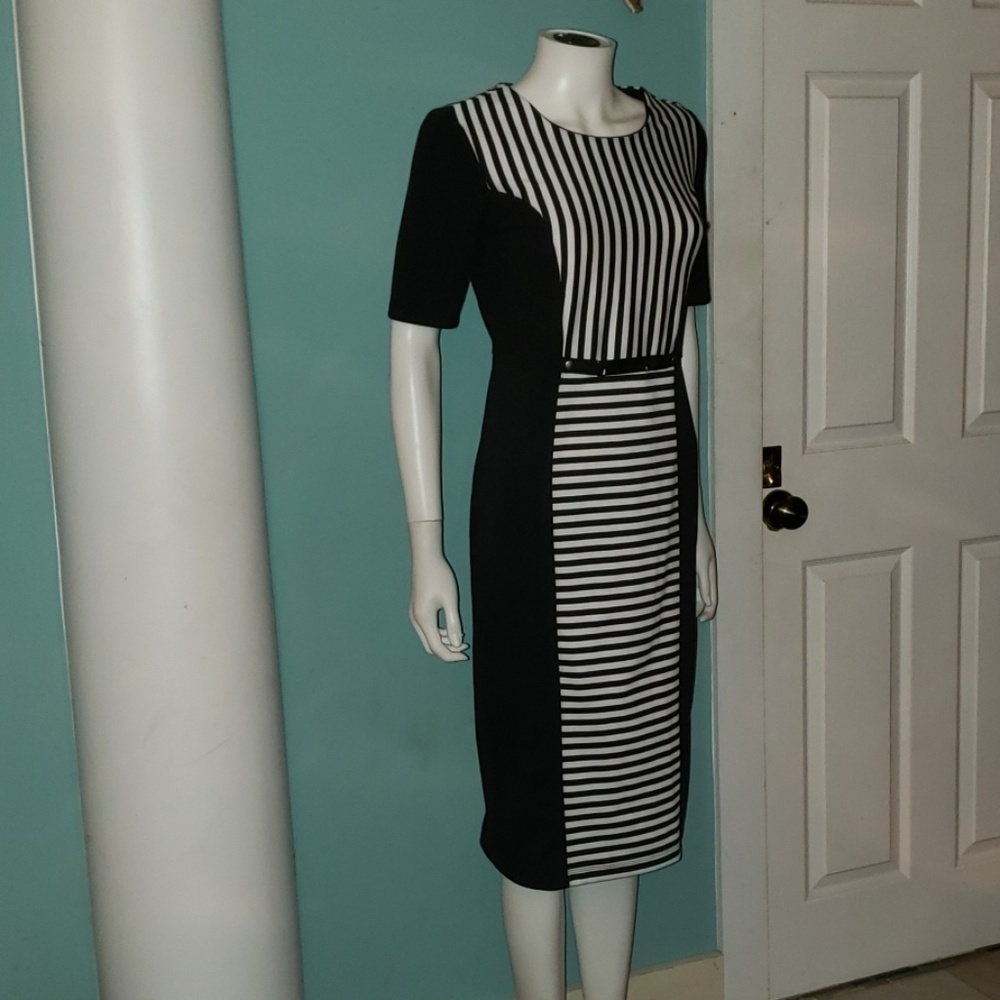 Dress - Picture 2 of 8